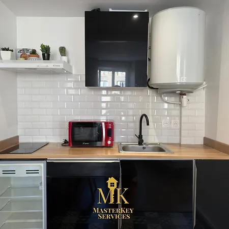 L'Escale A Deux Pas De La Gare & Netflix, Nancy
